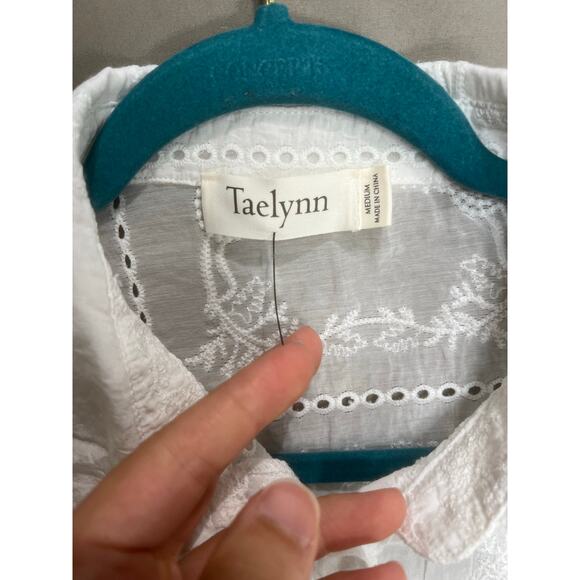 Taelynn White Coquette Button Up Puff Sleeve Embroidered Sz M Fairy Cottage Y2K - Picture 3 of 13